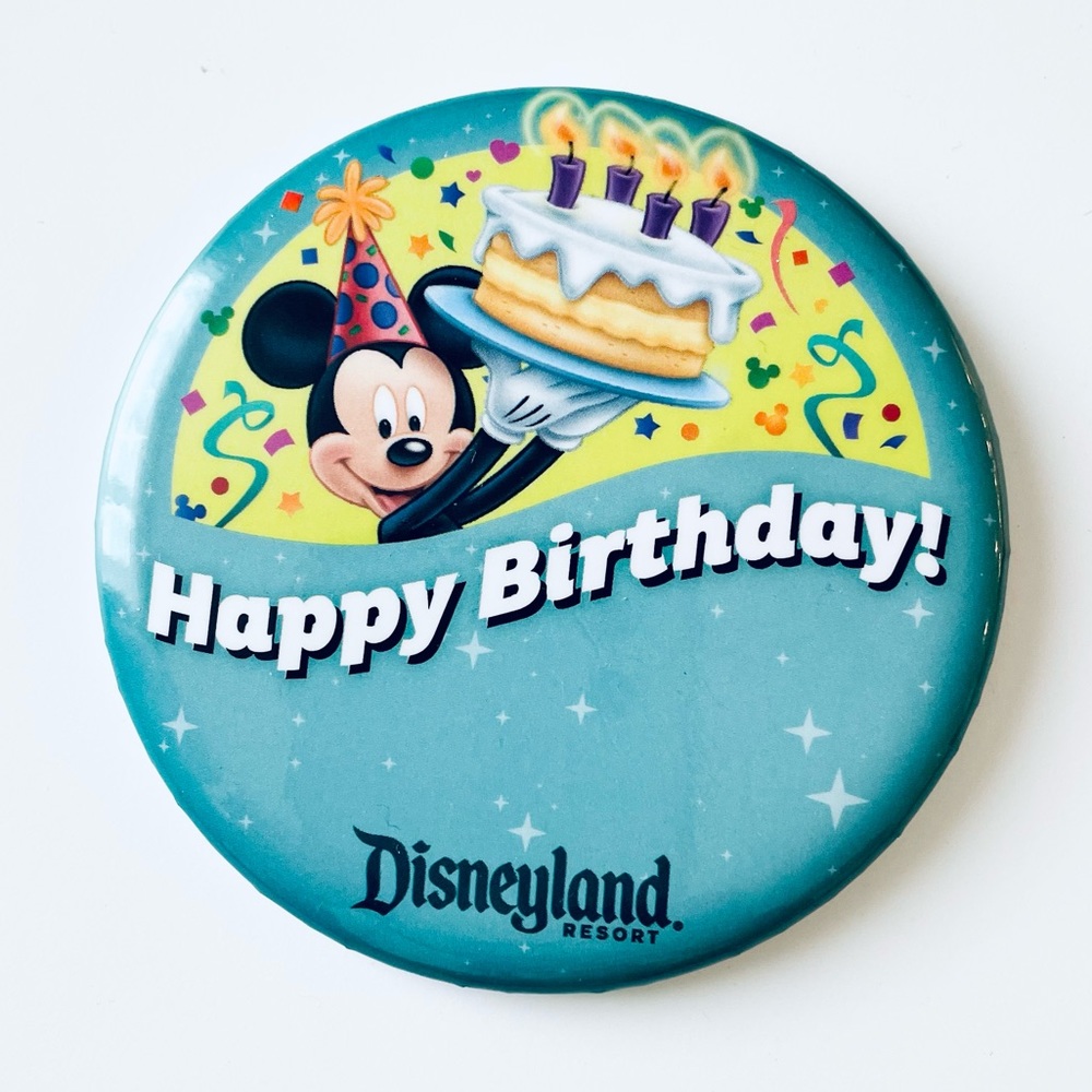 📍 5/$20 Disneyland Mickey Mouse “Happy Birthday” Pin Button